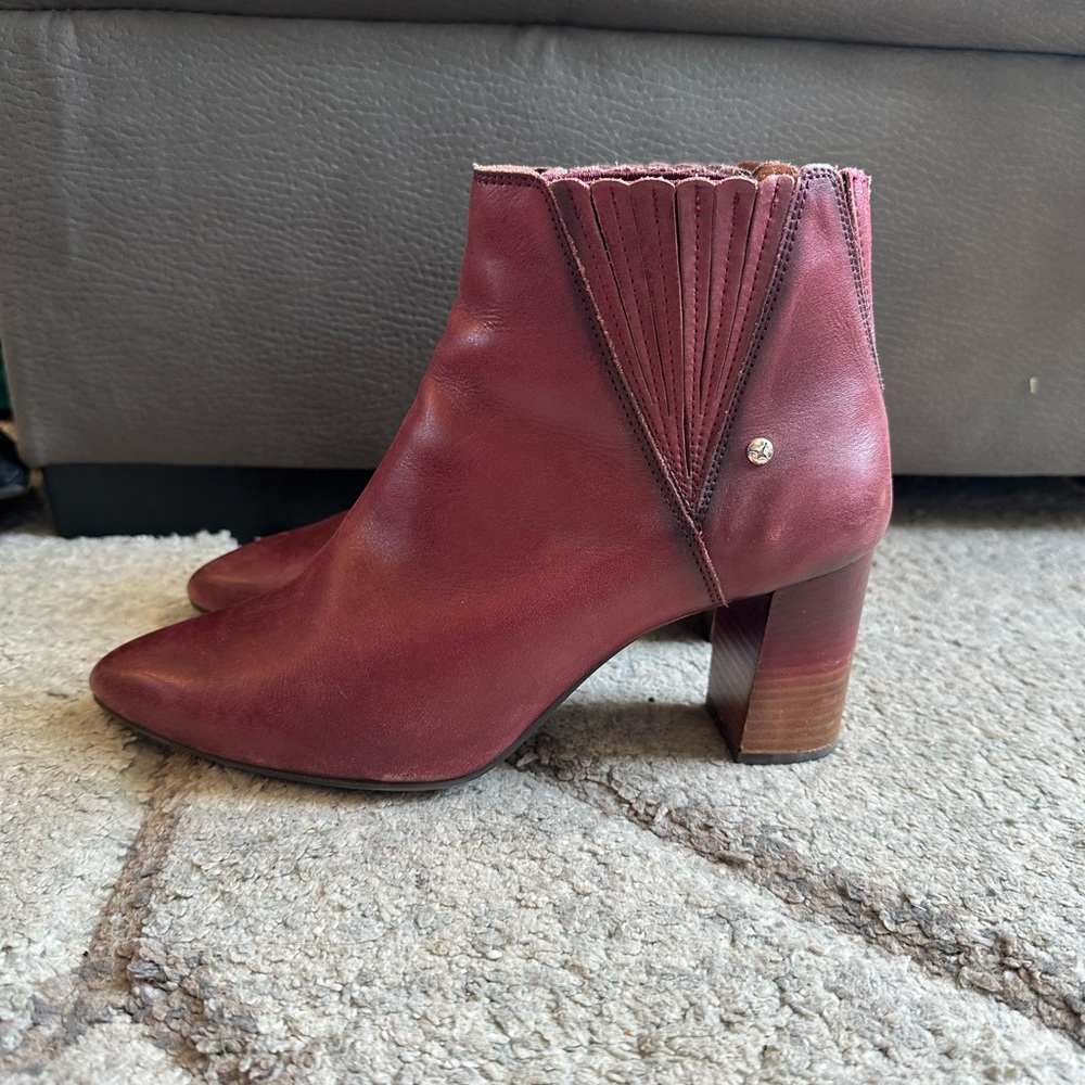 PIKOLINOS Rich Burgundy Ankle Booties
